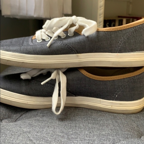 Blue sneakers - Picture 4 of 8